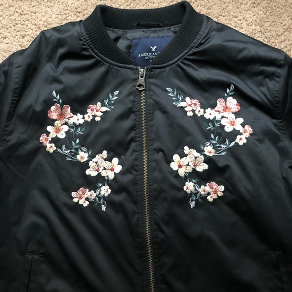 American Eagle bomber jacket - Picture 4 of 6